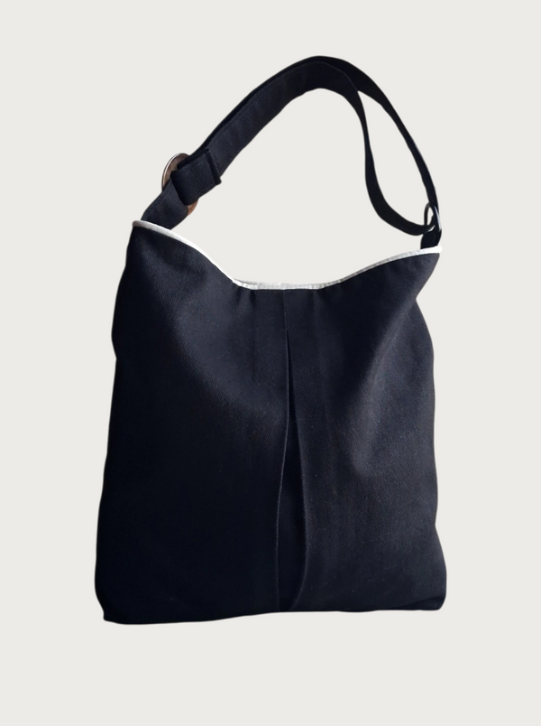 Inverted pleat bag